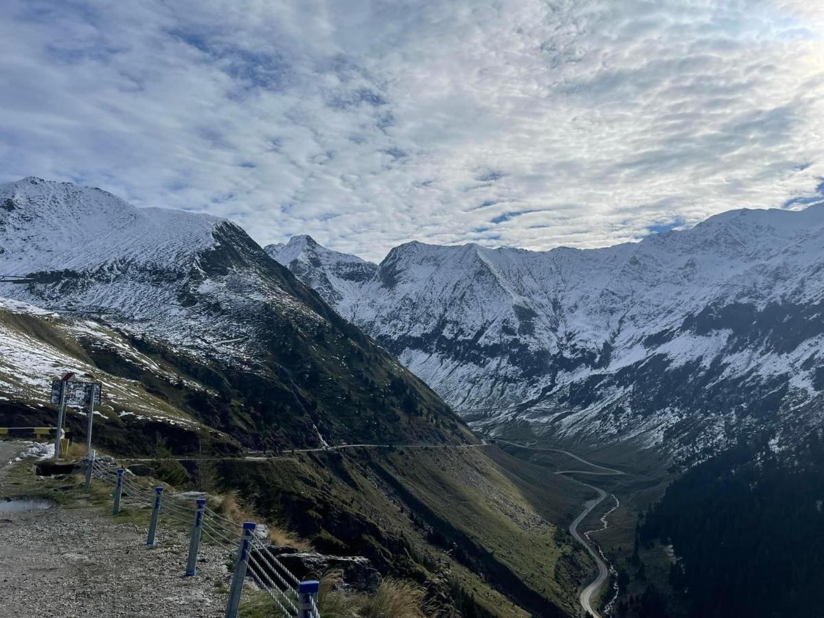 Vila Casa Lupilor Transfagarasan Căpăţîneni-Ungureni Exteriér fotografie