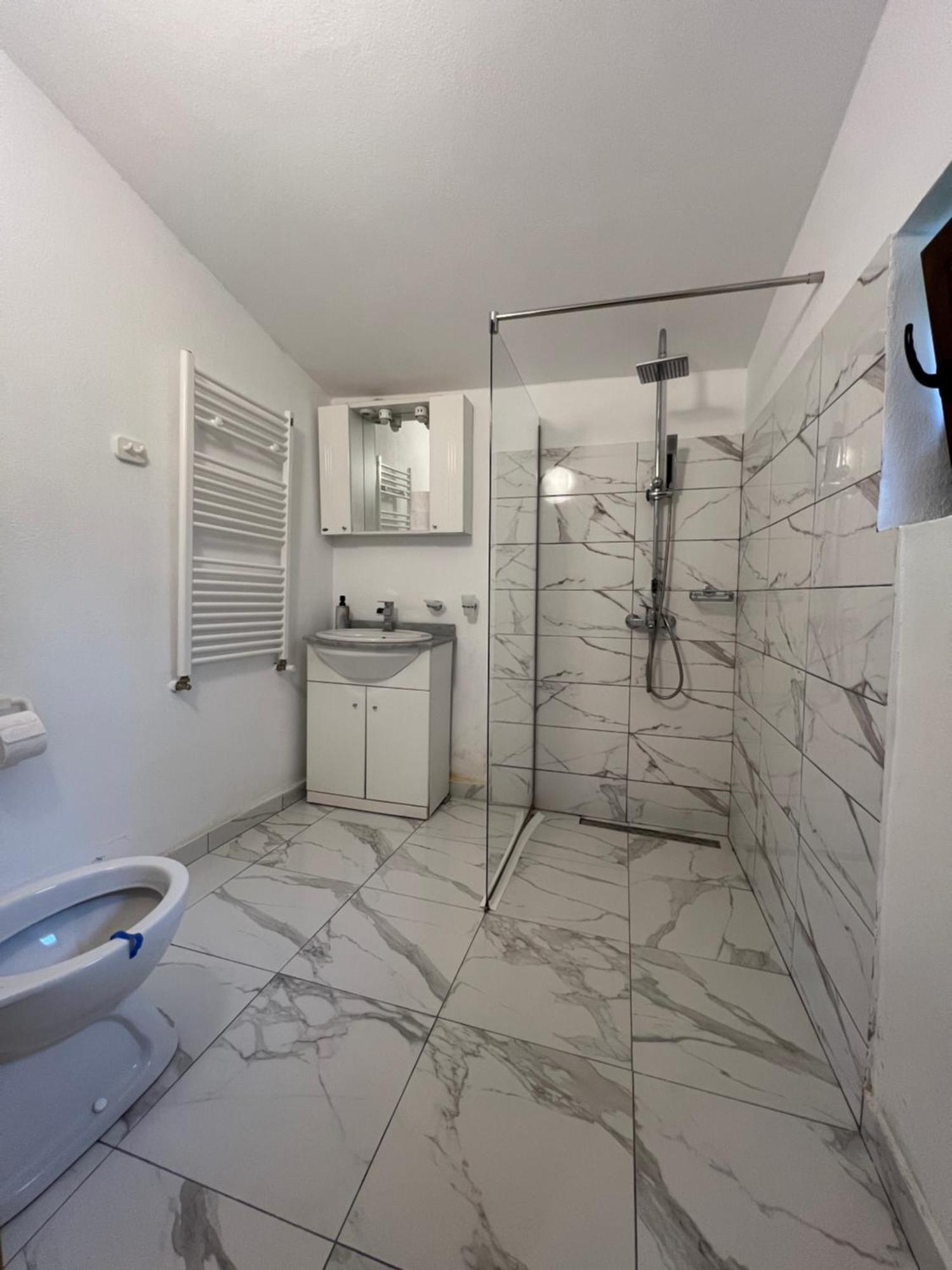 Vila Casa Lupilor Transfagarasan Căpăţîneni-Ungureni Exteriér fotografie