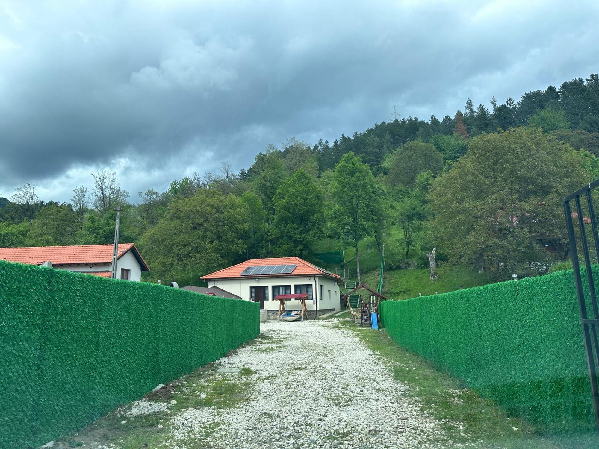 Vila Casa Lupilor Transfagarasan Căpăţîneni-Ungureni Exteriér fotografie